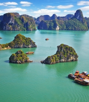 KHÁCH SẠN HẠ LONG