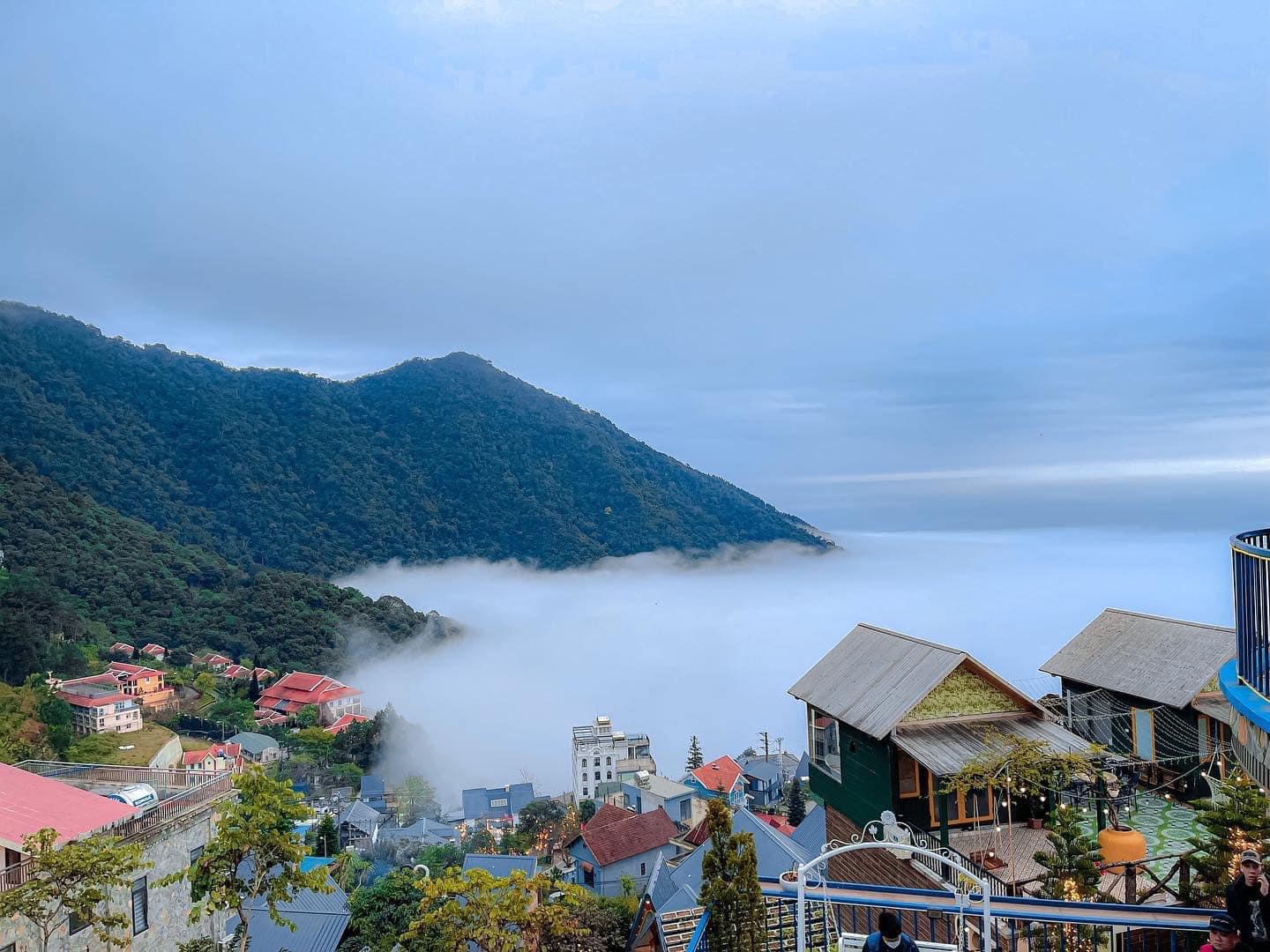 Mây trên phố núi Tam Đảo