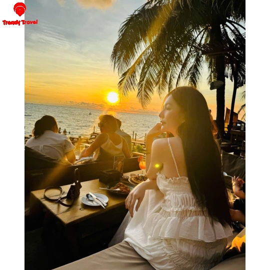  SUNSET BEACH RESORT